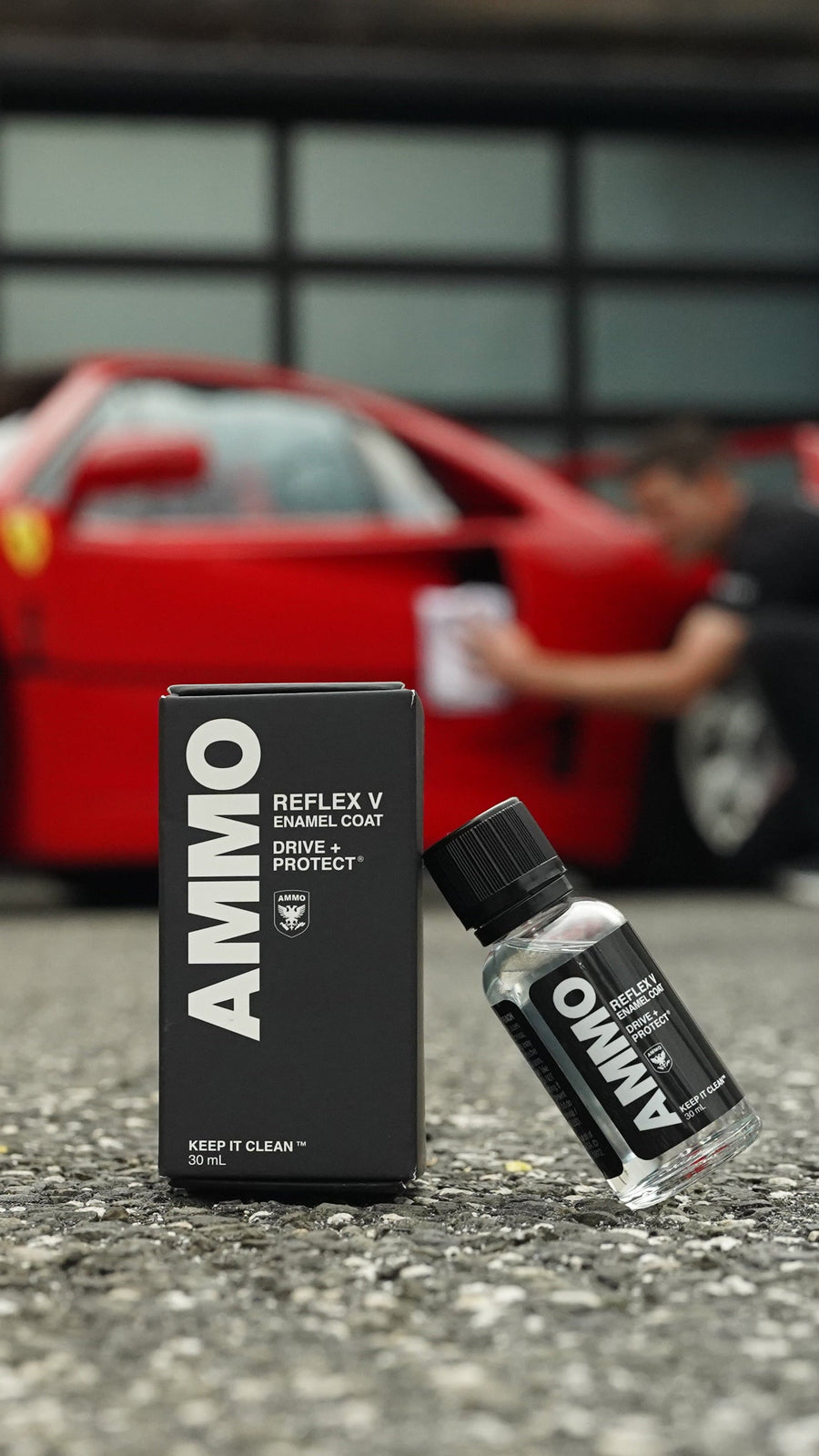 Larry Kosilla with REFLEX V and a Ferrari F40